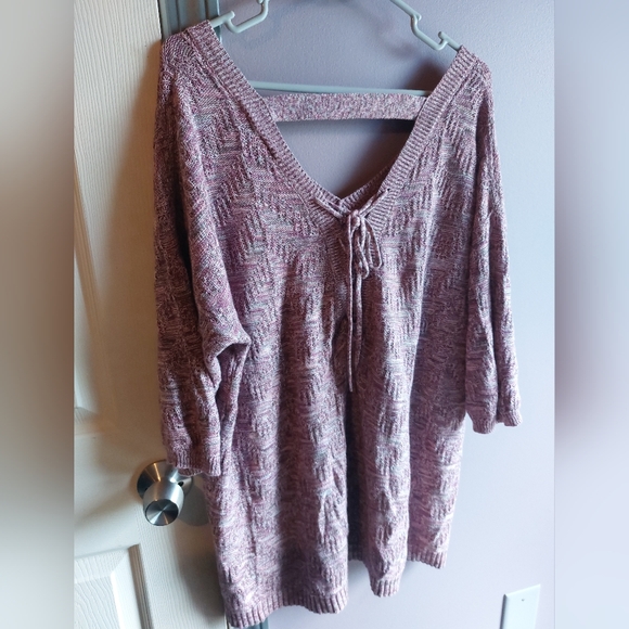 Torrid 2 V-Neck Sweater Dusty Pink - Picture 4 of 5